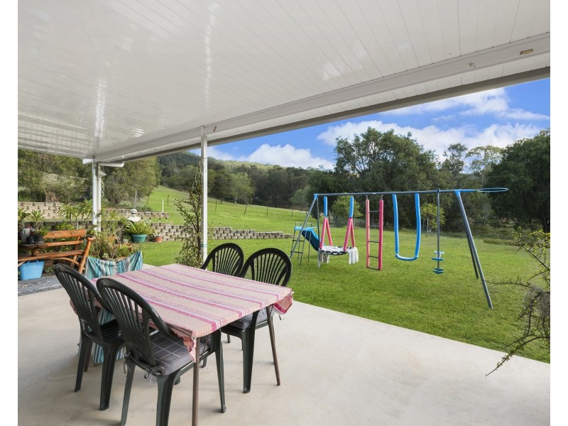 11 Karene Court, Withcott QLD 4352