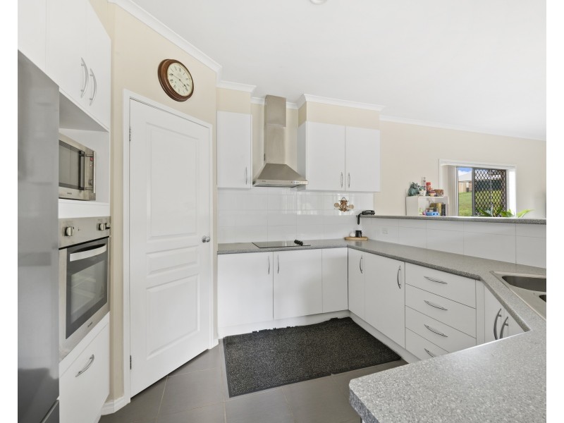 11 Karene Court, Withcott QLD 4352