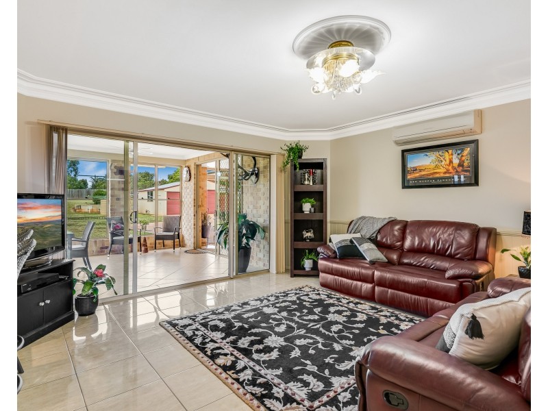 16 Cole Drive, Highfields QLD 4352