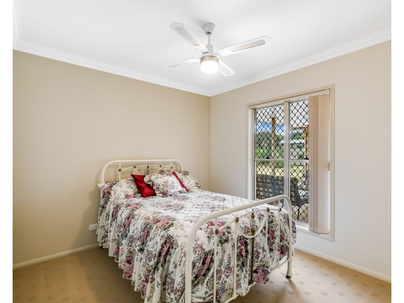 16 Cole Drive, Highfields QLD 4352