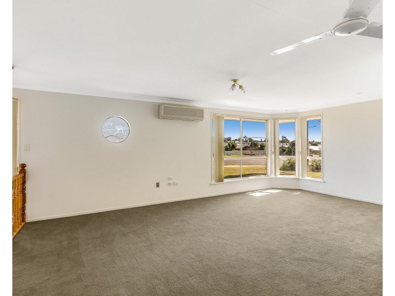 90 Kearney Street, Kearneys Spring QLD 4350