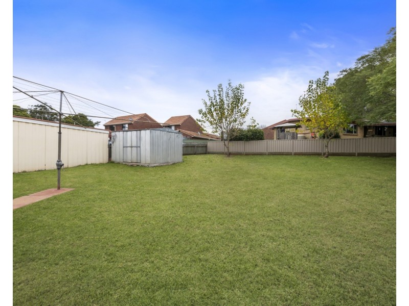 17 Ford Street, Rockville QLD 4350