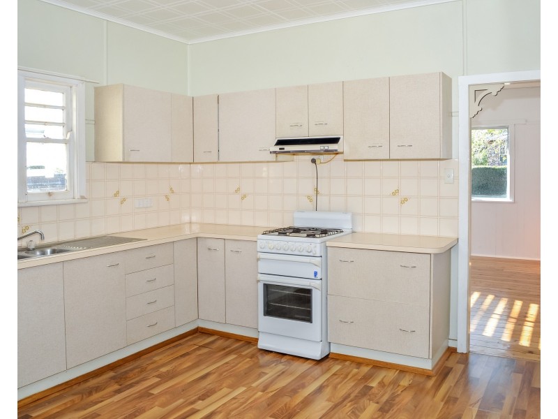 20 Chilcote Street, North Toowoomba QLD 4350