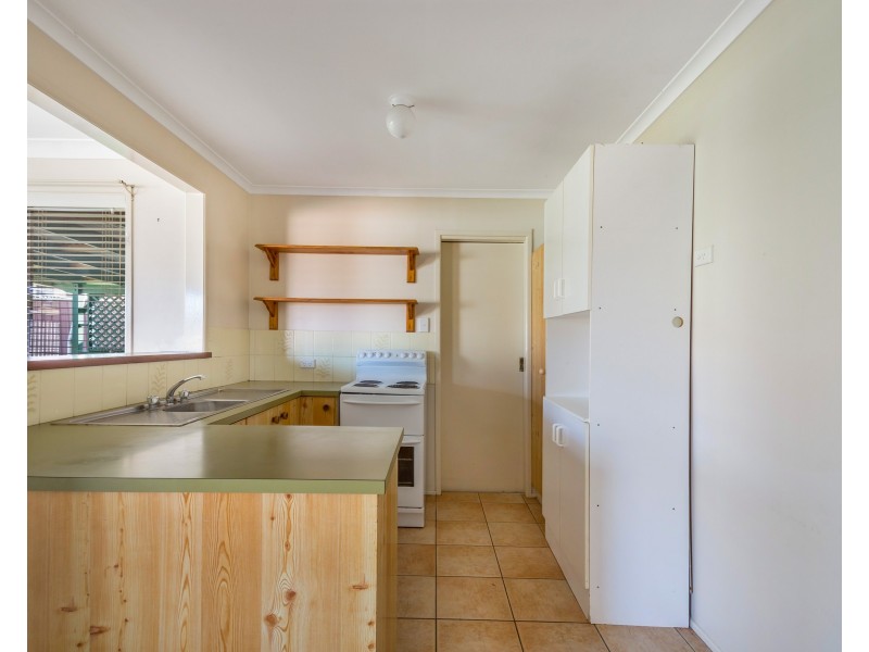 8 Riethmuller Street, Kearneys Spring QLD 4350