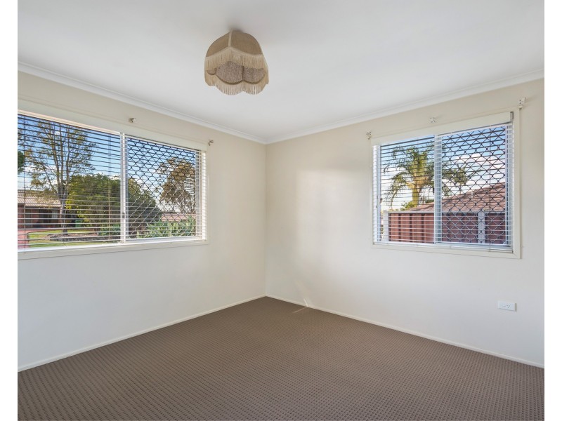 8 Riethmuller Street, Kearneys Spring QLD 4350