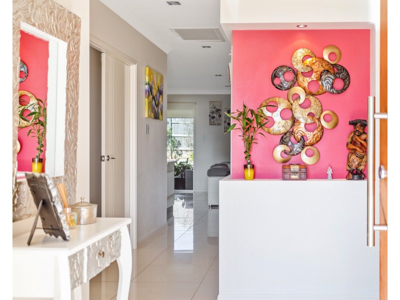 12 Pugh Street, Middle Ridge QLD 4350