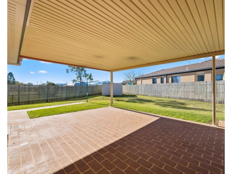 5 Mengel Court, Middle Ridge QLD 4350