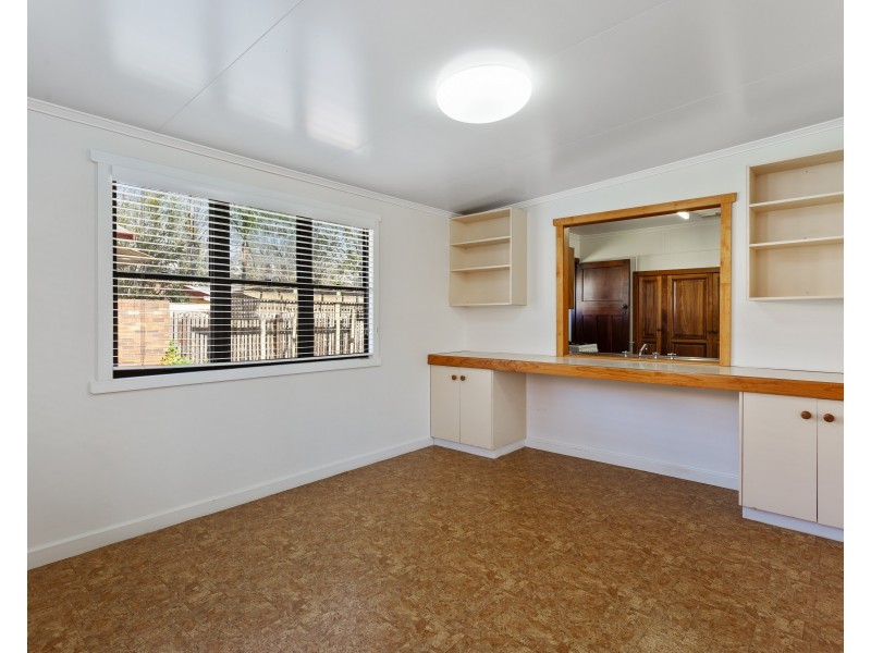 8 Campbell Street, East Toowoomba QLD 4350