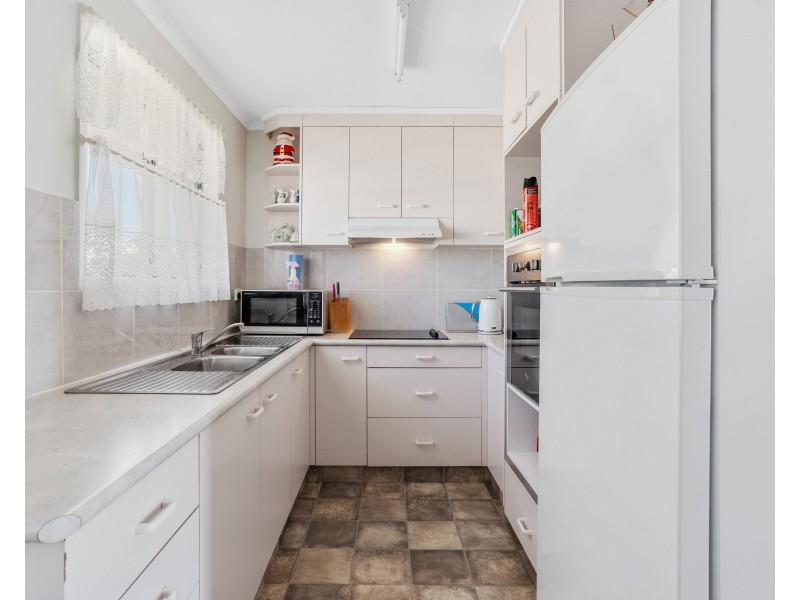 2/10 Clive Crescent, Darling Heights QLD 4350