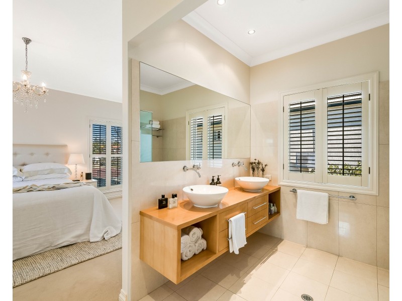 4 South Street, Rangeville QLD 4350