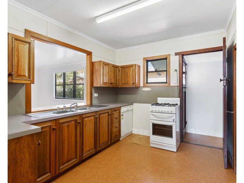 8 Campbell Street, East Toowoomba QLD 4350