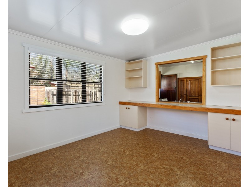 8 Campbell Street, East Toowoomba QLD 4350