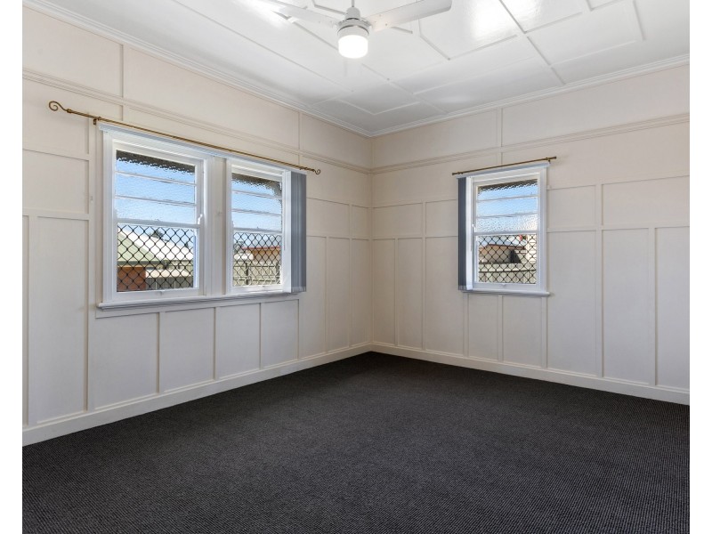 25 Grey Street, South Toowoomba QLD 4350