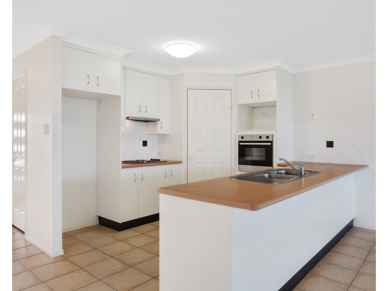 2/26 Hoepper Street, Kearneys Spring QLD 4350