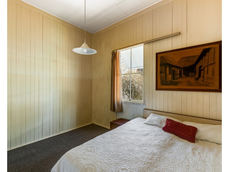 196 Geddes Street, South Toowoomba QLD 4350