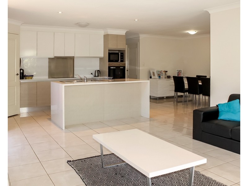 11 Kurrawa Crescent, Glenvale QLD 4350