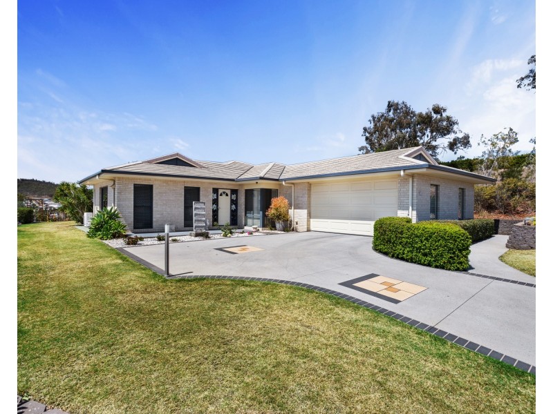 12 Carla Crescent, Westbrook QLD 4350