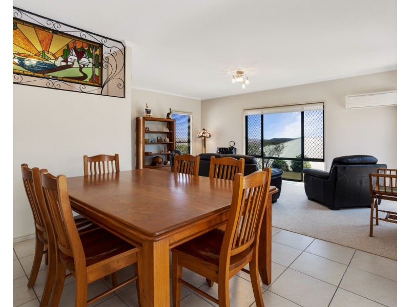 12 Carla Crescent, Westbrook QLD 4350