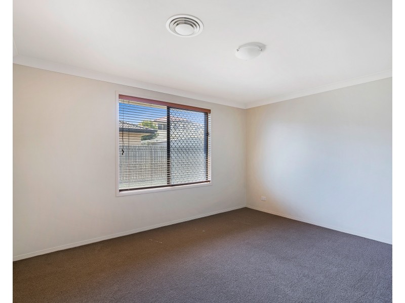 36 Banksdale Drive, Middle Ridge QLD 4350