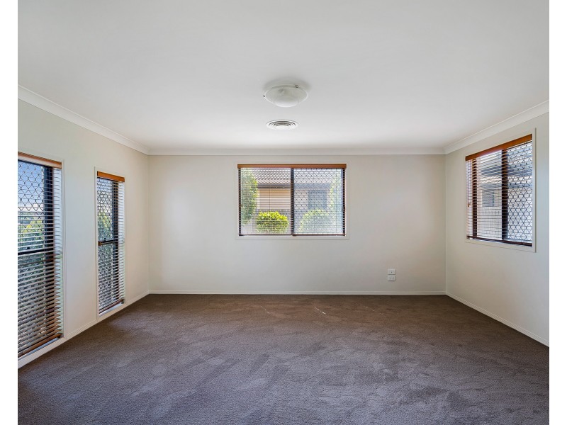 36 Banksdale Drive, Middle Ridge QLD 4350