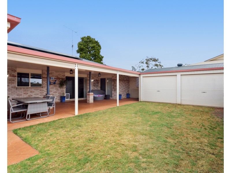 28 Ravenscourt Street, Centenary Heights QLD 4350