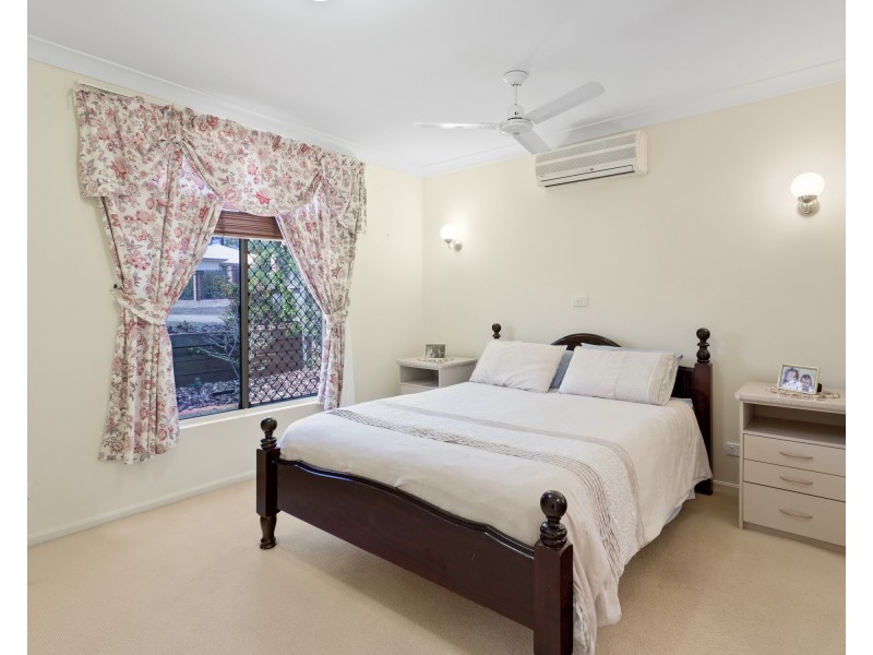 28 Ravenscourt Street, Centenary Heights QLD 4350