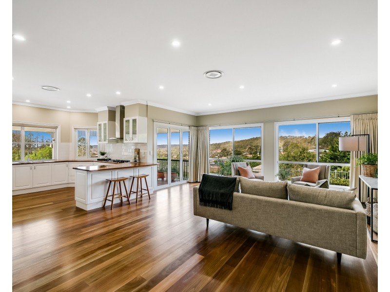 1 Clayton Court, Cotswold Hills QLD 4350