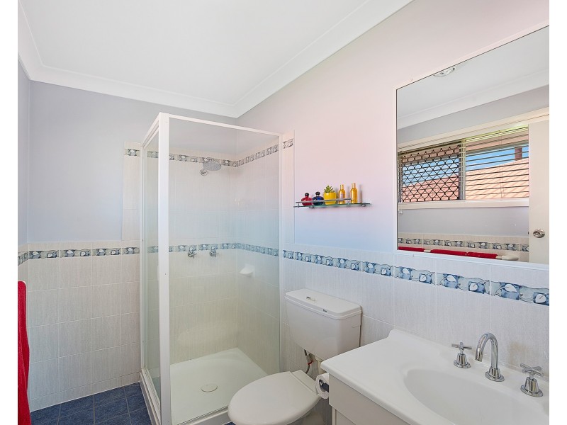 33 Cleary Street, Centenary Heights QLD 4350