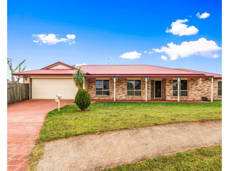 37 Hinchliffe Dr, Kearneys Spring QLD 4350