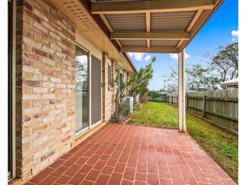 37 Hinchliffe Dr, Kearneys Spring QLD 4350