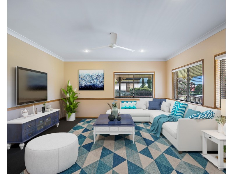 8 St Andrews Court, Middle Ridge QLD 4350