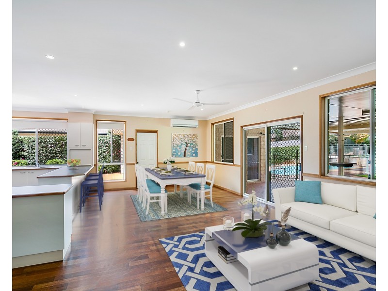 8 St Andrews Court, Middle Ridge QLD 4350
