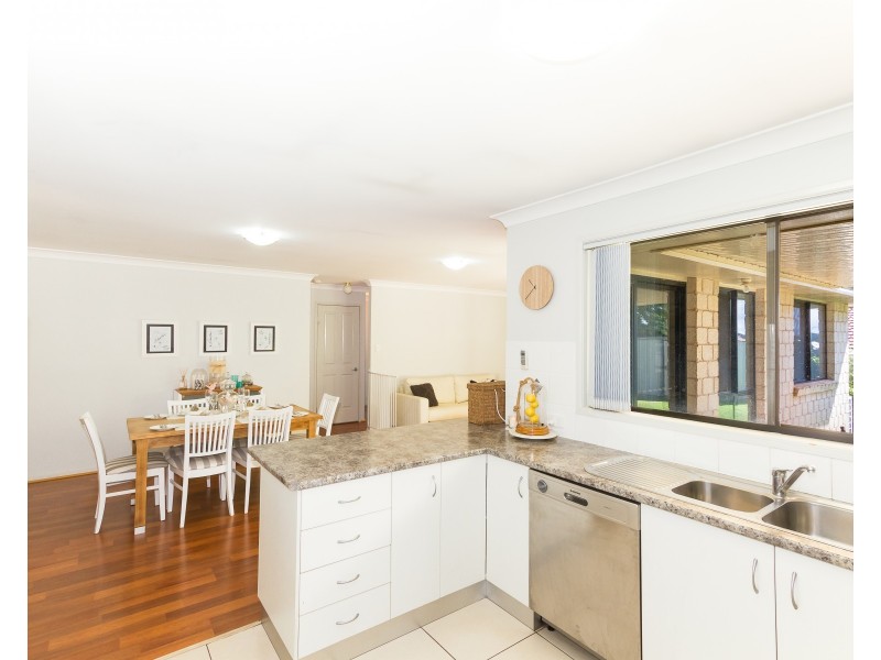 77 Pillar Street, Middle Ridge QLD 4350