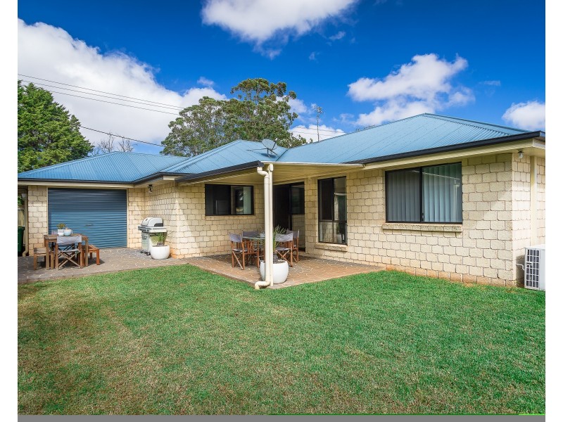 77 Pillar Street, Middle Ridge QLD 4350