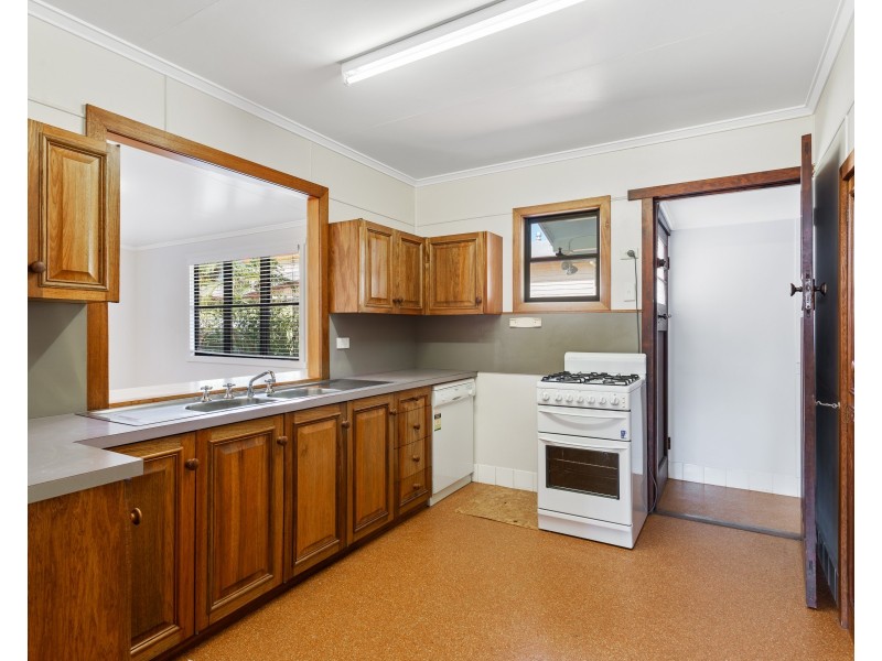 8 Campbell St., East Toowoomba QLD 4350
