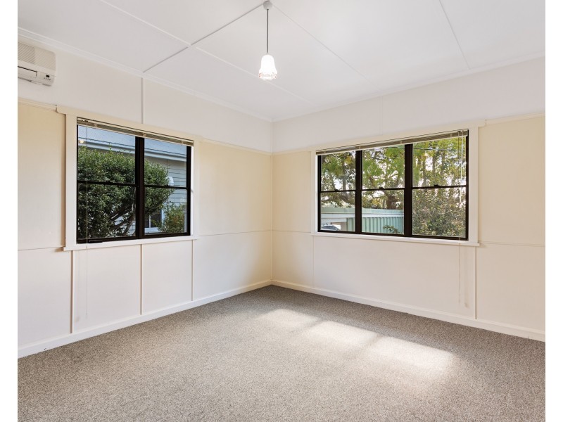 8 Campbell St., East Toowoomba QLD 4350