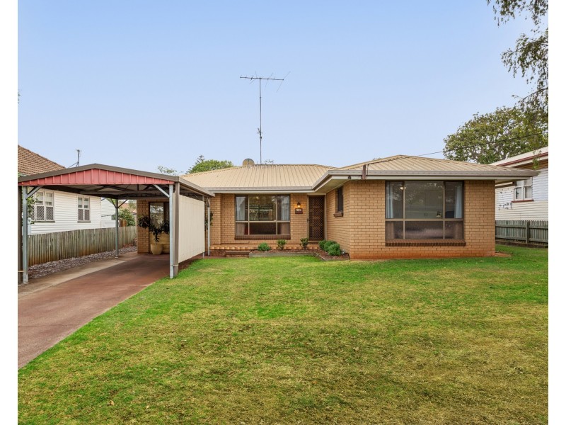 130A Long Street, South Toowoomba QLD 4350
