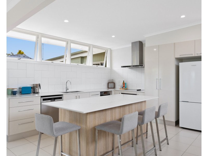 30 Clairmont Street, Newtown QLD 4350