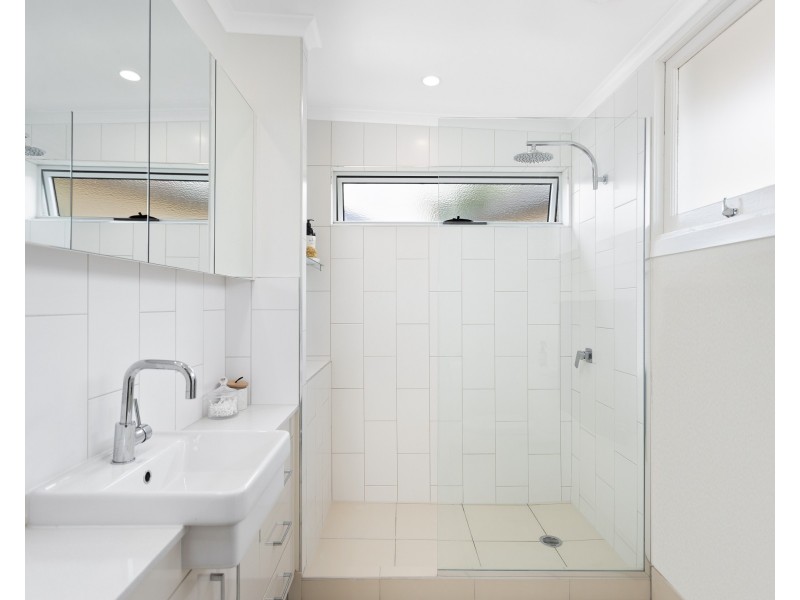 30 Clairmont Street, Newtown QLD 4350