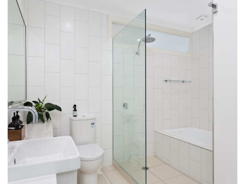 30 Clairmont Street, Newtown QLD 4350