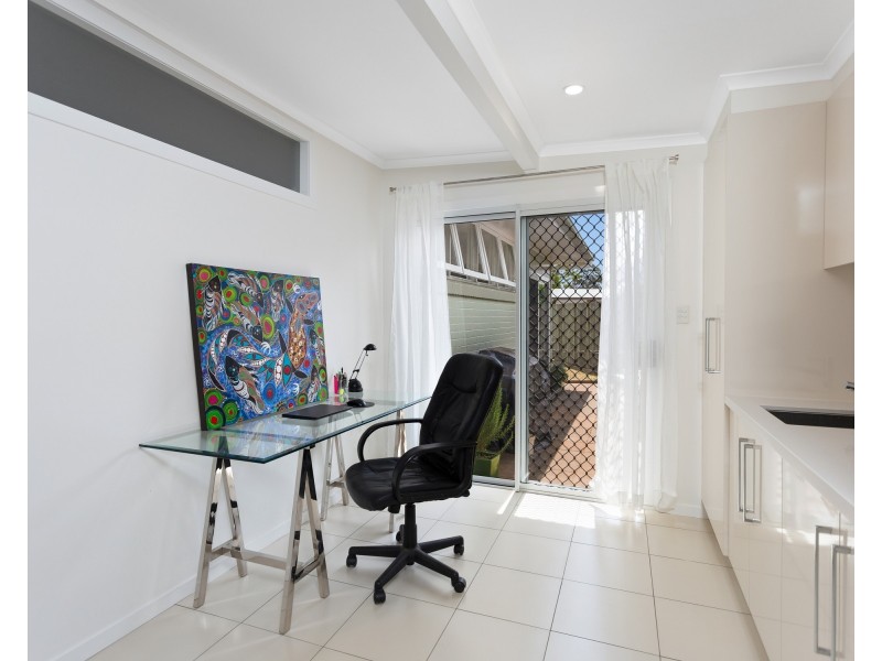 30 Clairmont Street, Newtown QLD 4350