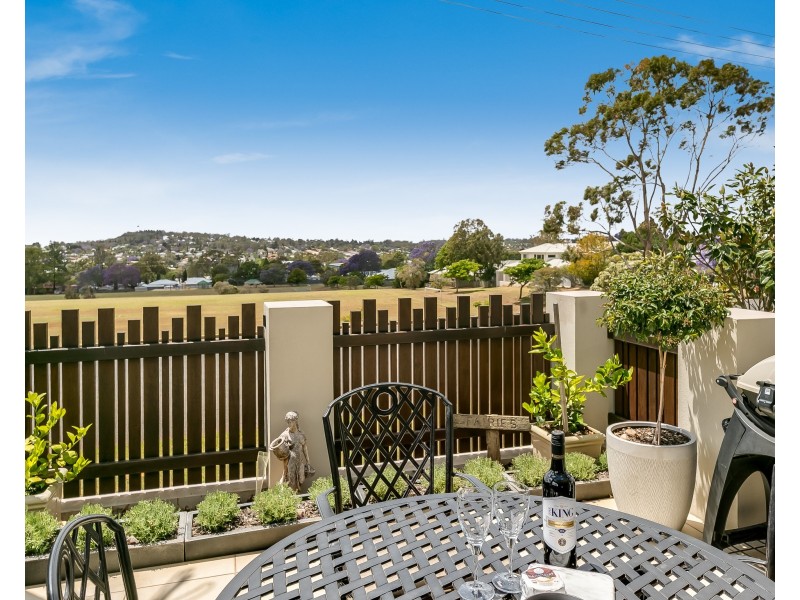 1/19 Primrose Street, South Toowoomba QLD 4350