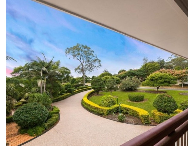 5 General Gordon Court, Cotswold Hills QLD 4350
