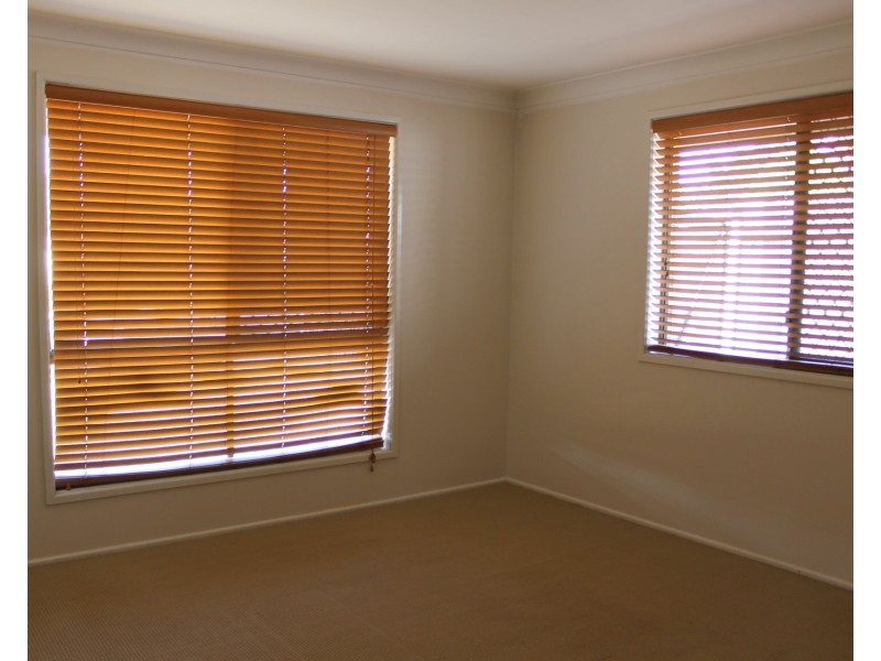 6 Carey Street, Kearneys Spring QLD 4350