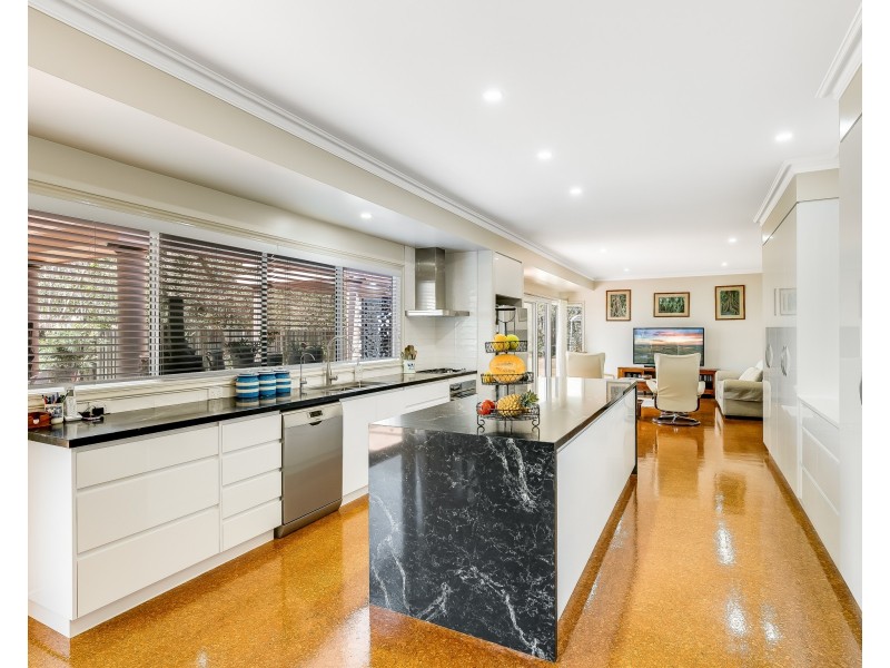 24 Ethan Street, Middle Ridge QLD 4350