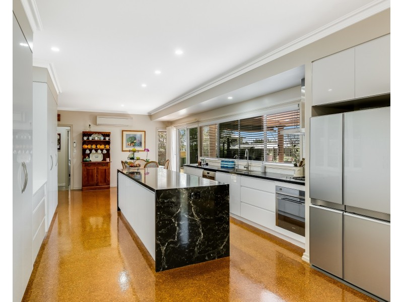 24 Ethan Street, Middle Ridge QLD 4350