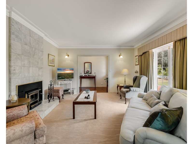 24 Ethan Street, Middle Ridge QLD 4350