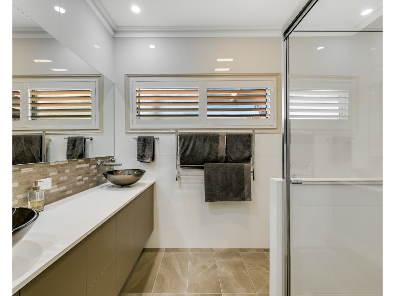 24 Ethan Street, Middle Ridge QLD 4350