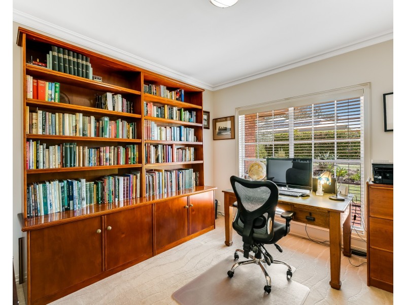 24 Ethan Street, Middle Ridge QLD 4350