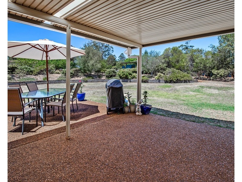 32 Palmer Drive, Highfields QLD 4352